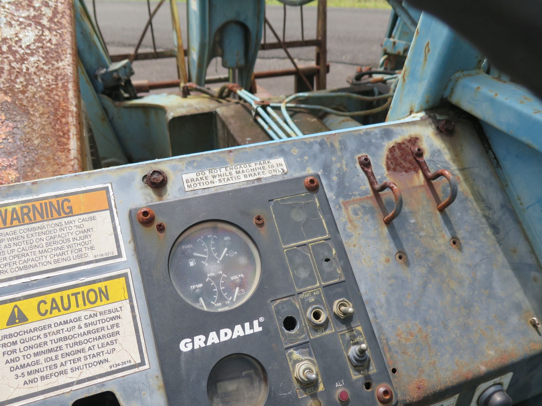 GRADALL 534D-10 Telehandler Telescopic Forklift (Starts & Runs - Needs ...