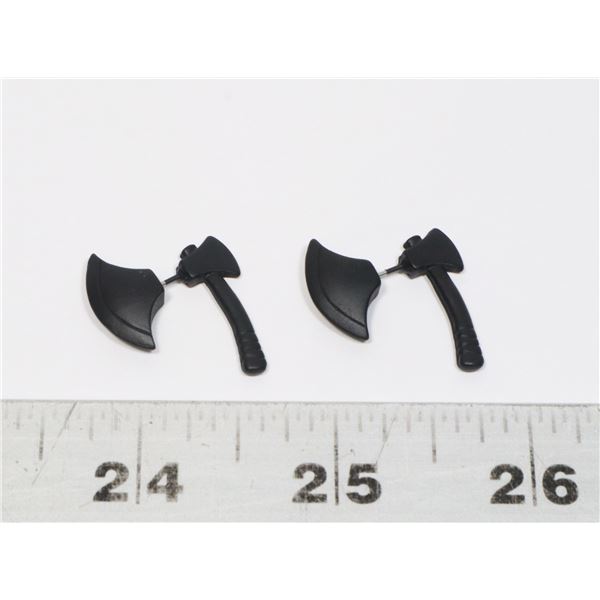 NEW AXE THEME STUD EARRINGS