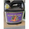 Image 1 : Sensi Bloom Part A 3-0-0 Fertilizer - 4L Jug