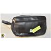 Image 1 : KANU LEATHER TRAVEL CASE