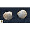 Image 1 : VINTAGE GOLD TONE CLAMSHELL EARRINGS