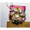 Image 1 : 20)  GOLD TONE MULTI COLORED CRYSTAL WREATH