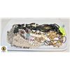 Image 1 : ASSORTED VINTAGE JEWELRY (TRAY)