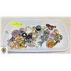 Image 1 : VINTAGE BROOCHES (TRAY)