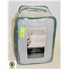 DOUBLE SIZE FLEECE SHEET SET NEW IN STORAGE BAG