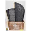 Image 1 : WOOD DECORATIVE CRATE & 2 RUBBER BACK DOOR MATS