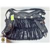 Image 1 : LEATHER FRINGE/WITH CONCH CUSTOM MADE PURSE