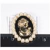 Image 1 : NEW FAUX PEARL CAMEO STYLE BROOCH BLACK
