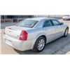 Image 4 : 2010 CHRYSLER 300 LIMITED SEDAN