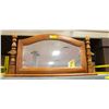 Image 1 : DRESSER MIRROR WITH BASE - TILTS 17.5" X 35"