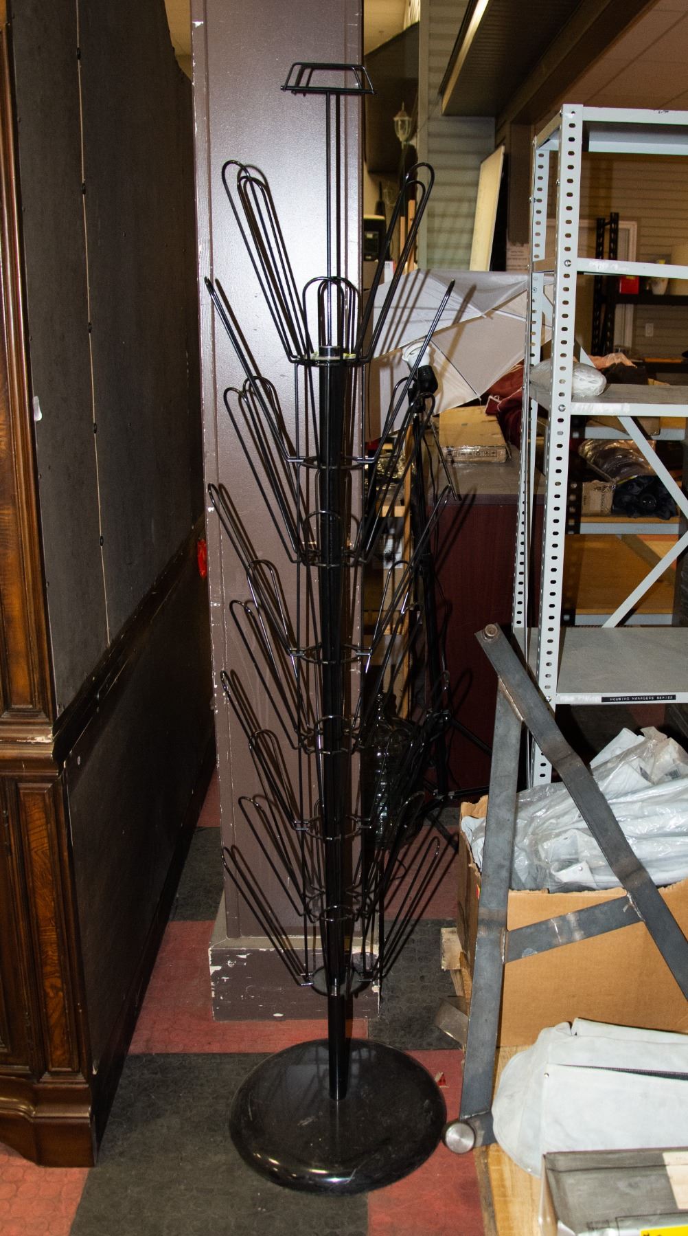 RETAIL MULTI TIER WIRE DISPLAY RACK