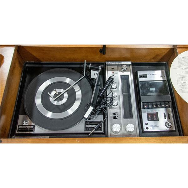 ELECTROHOME VINTAGE CONSOLE STEREO H-28.5" W-21"