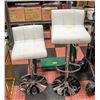 Image 1 : NEWLY ASSEMBLED SET OF 2 WHITE LEATHER BAR STOOLS