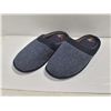 Image 1 : NEW MENS HAND-KNIT COZY HOUSE SLIPPERS, NAVY BLUE