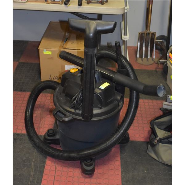 WET / DRY VAC