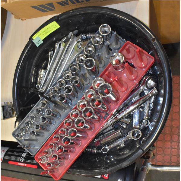 BIN - SOCKET SETS - ASSORTED