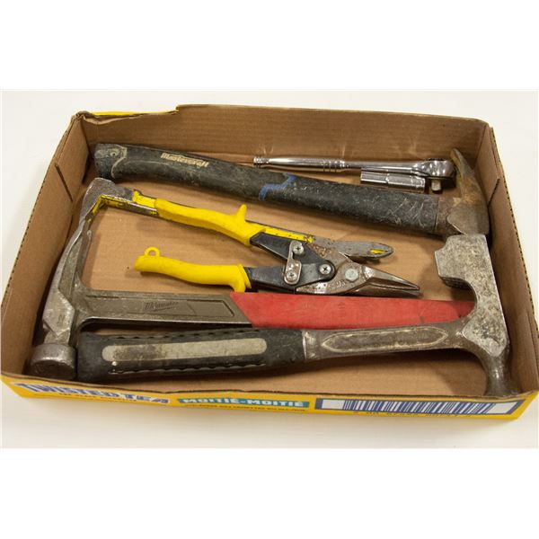 FLAT OF VARIOUS TOOLS