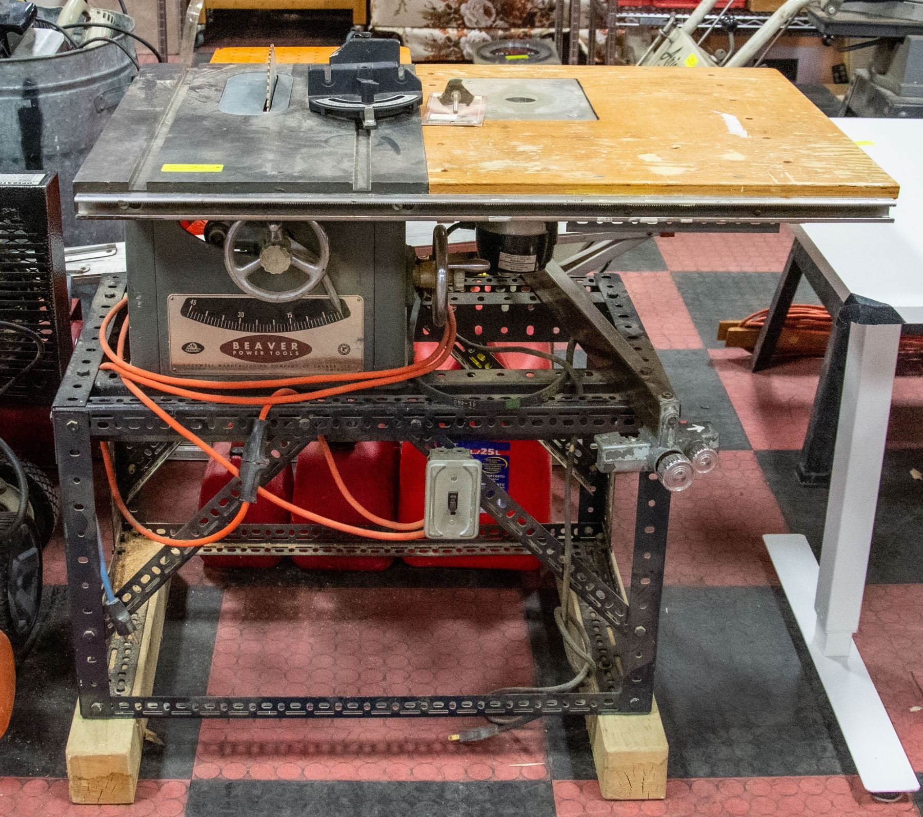 BEAVER POWER TOOLS TABLE SAW
