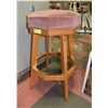 Image 1 : SOLID OAK VINTAGE BAR STOOL