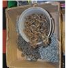 Image 1 : BOX WITH 4 MEDIUM/HEAVY DUTY CHAINS INCL.