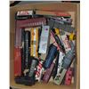Image 1 : BOX OF 20 HO SCALE RAILWAY CARS / CABOOSES
