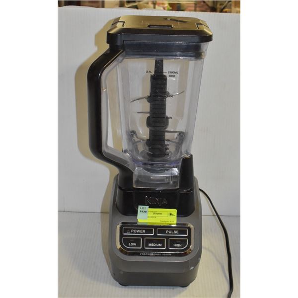 NINJA BLENDER