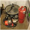 Image 1 : UNCLAIMED LOT W/ HIBATCHI 2 PUMP EXTINGUISHER