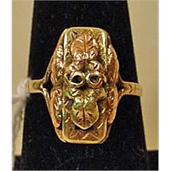 10K BLACK HILLS GOLD LADIES RING