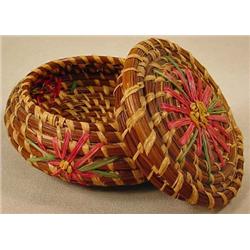 VINTAGE PINE NEEDLE NOTIONS BASKET W/ FLOWERS AND 