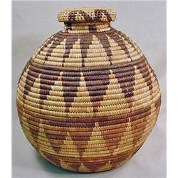 SOUTHWEST-STYLE COIL BASKET W/ LID - Approx. 9." d