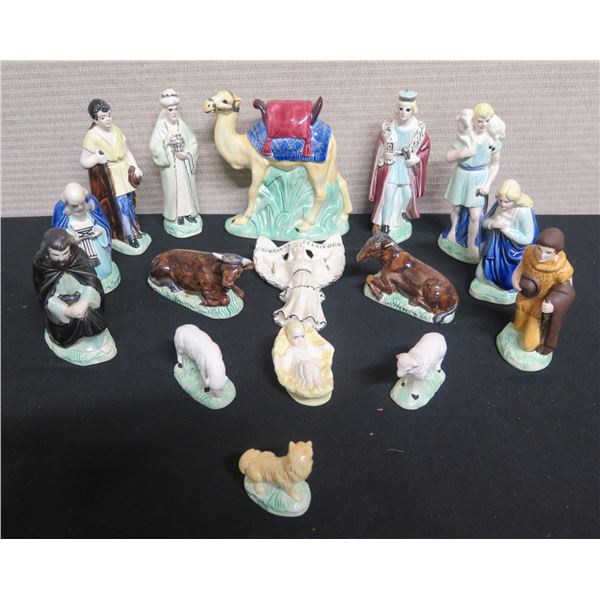 Ceramic Nativity Scene w/ Manger, Wise Men & Animals & Gloria In Excelsis Deo Angel
