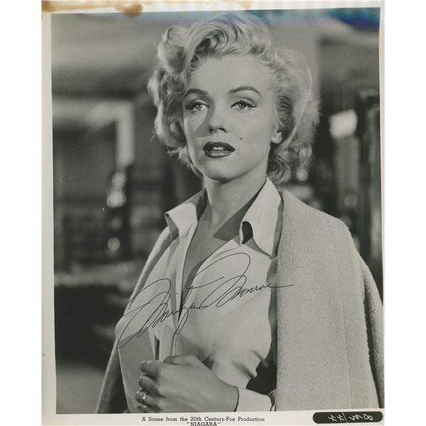 Marilyn Monroe signed photo