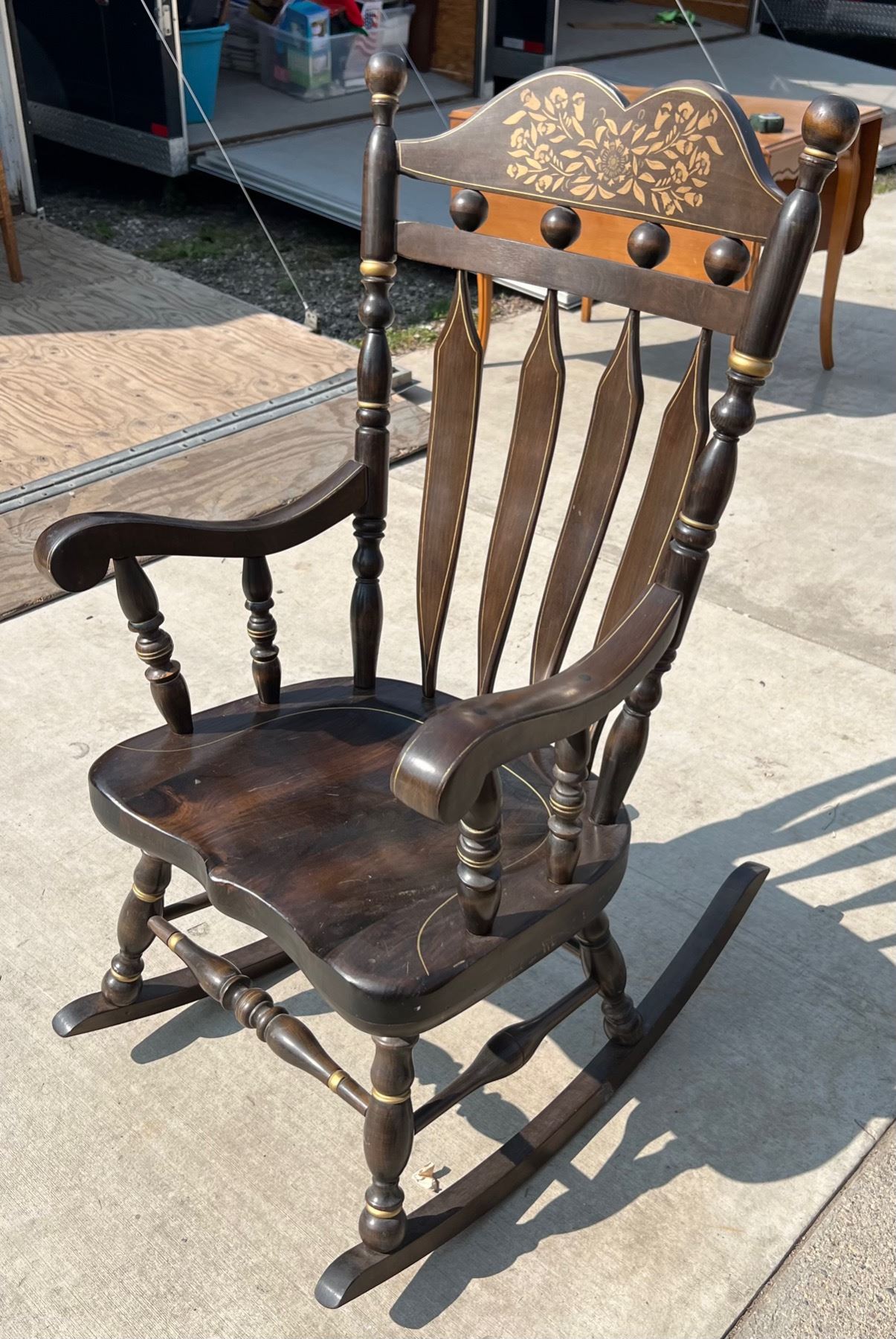 VINTAGE HITCHCOCK STYLE MAPLE ROCKING CHAIR WITH STENCIL - Cornerbids