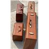 Image 3 : VINTAGE LUGGAGE LOT