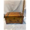 Image 1 : Wood box