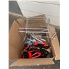 Image 1 : Hangers, reusable bags and shelf baskets