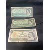 Image 1 : 3 Canada $1 bills