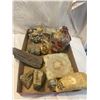 Image 1 : Assorted stones and collectibles