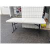 Image 1 : Folding table