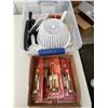 Image 1 : Kitchen items and bottle openers