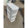 Image 1 : Sterilite storage