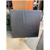 Image 1 : Folding table