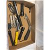 Image 1 : Flash lights and multi tools