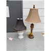 Image 1 : Two table lamps