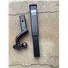 Image 1 : Hitch and extender