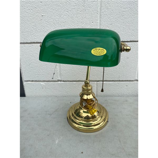 Bankers lamp