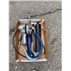 Image 1 : Grease guns and impact drill