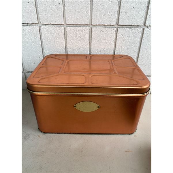 Bread box