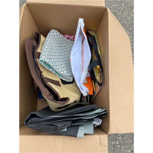 Assorted handbags