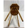 Image 8 : Side Table